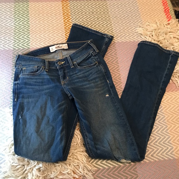 Bootcut jeans with little distressing - Picture 2 of 3